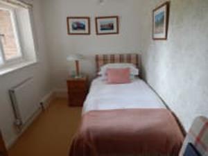 Single bedroom at Fairlight Lodge.