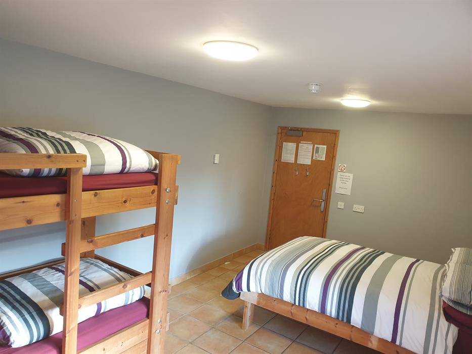 Private ensuite room at Deepdale Camping & Rooms