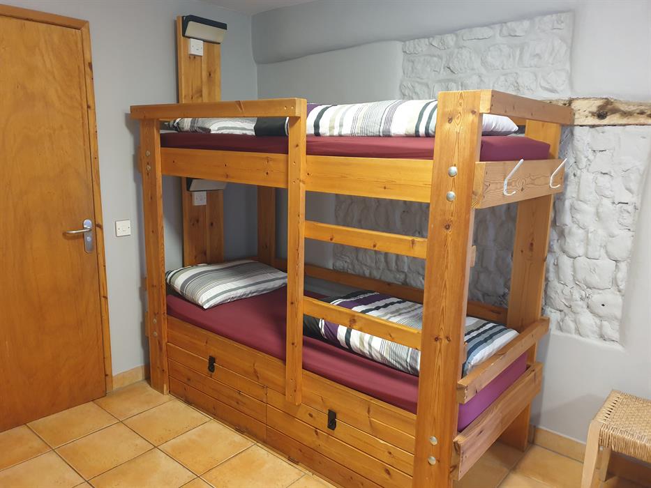 Private ensuite room at Deepdale Camping & Rooms