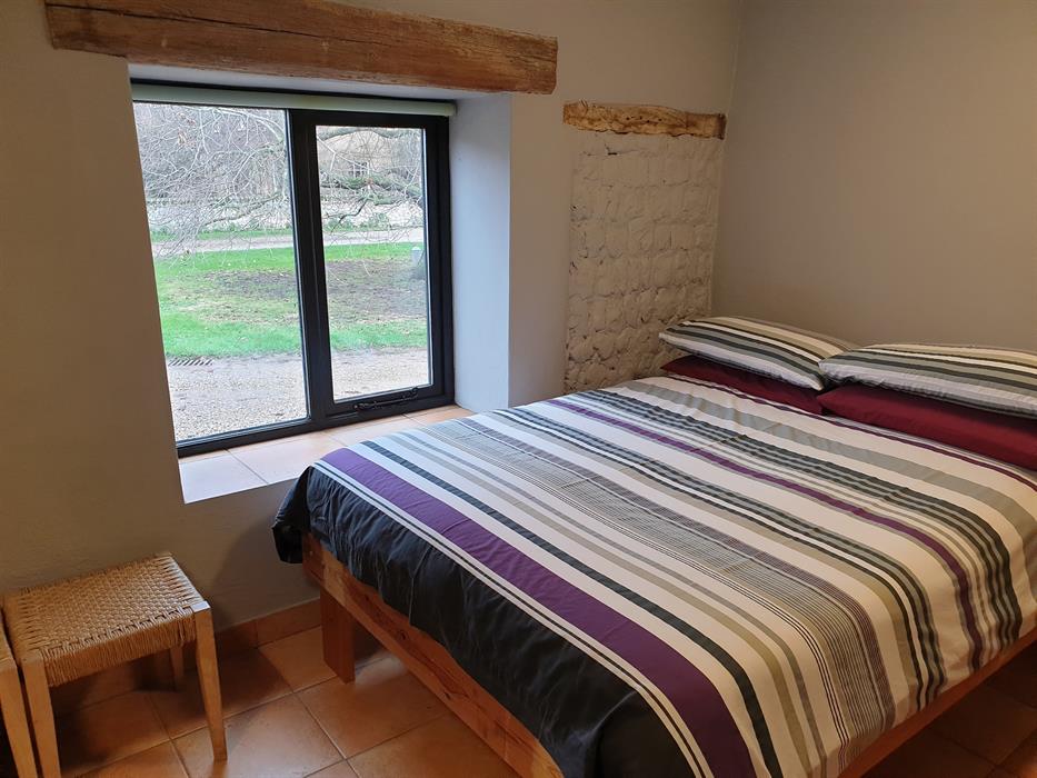 Private ensuite room at Deepdale Camping & Rooms