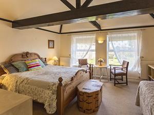 Tastefully furnished bedrooms for visitors at Great Danes Country Inn.