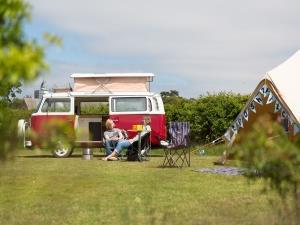 Deepdale Camping for tents campervans & motorhomes in west Norfolk.