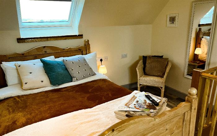 The Hayloft with a bedroom upstairs