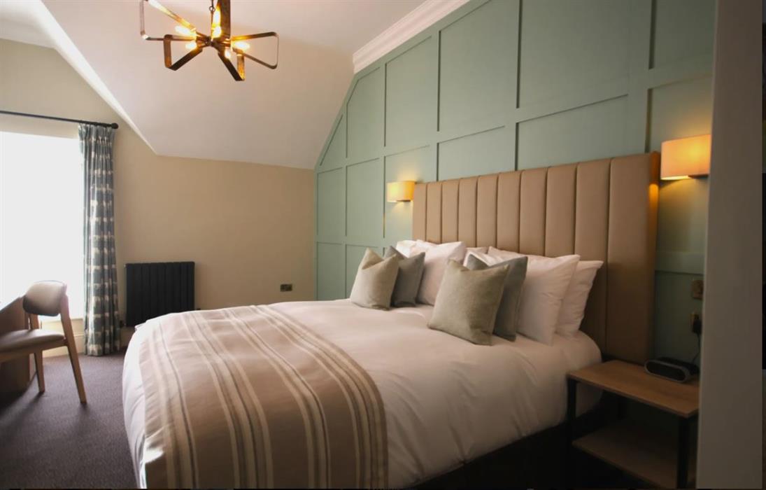 Interior view of bedroom, Coach and Horses, Dersningham