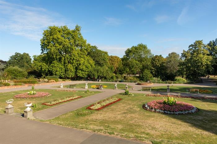 Lloyd Park Market