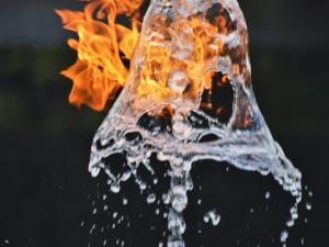 Contemporary Sculptures at Houghton Hall - Jeppe Hein's Waterflame