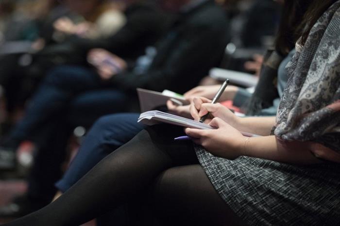 Pints of Knowledge: How to Flirt Offline at Big Penny Social