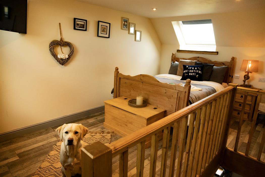 The Hayloft with a bedroom upstairs